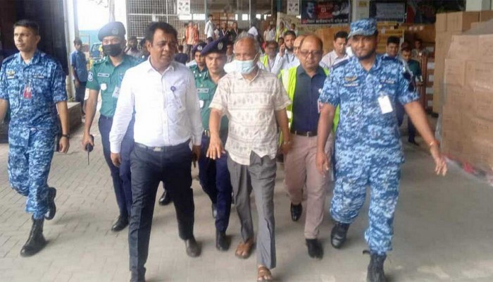বাংলাদেশে জঙ্গিবাদ নেই: স্বরাষ্ট্র উপদেষ্টার স্পষ্ট বক্তব্য বাংলাদেশে জঙ্গিবাদ নেই: স্বরাষ্ট্র উপদেষ্টার স্পষ্ট বক্তব্য