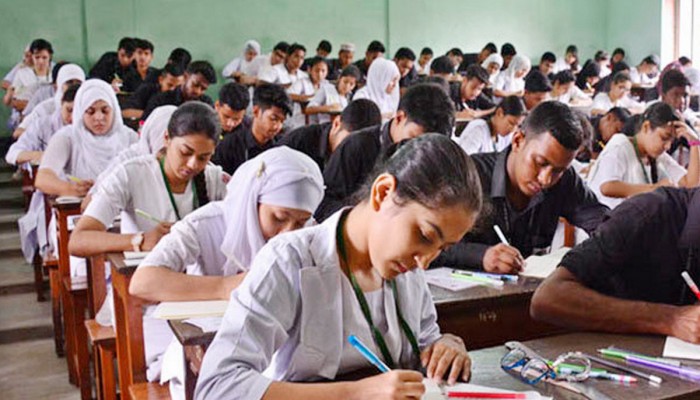 এইচএসসি স্থগিত পরীক্ষার নতুন সূচি প্রকাশ, শুরু ১২ আগস্ট থেকে এইচএসসি স্থগিত পরীক্ষার নতুন সূচি প্রকাশ, শুরু ১২ আগস্ট থেকে